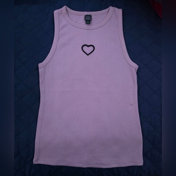 Wild Fable Women's Sleeveless Ribbed CropTank Top w/black embroidered‎ heart - Picture 3 of 5